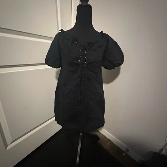 wild fable Black Lace-Up Off-Shoulder Puff Sleeve Top - Picture 2 of 4